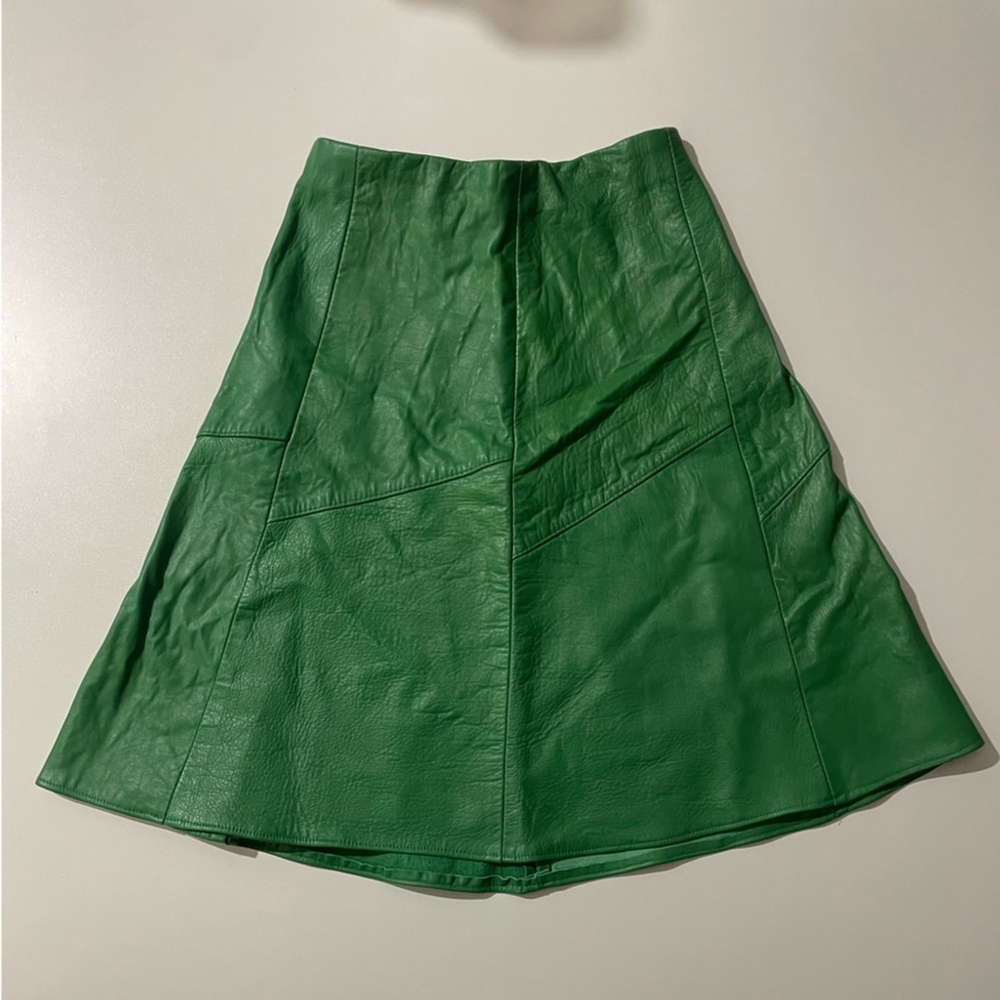 kelly Green lamb Leather Skirt - Picture 5 of 7